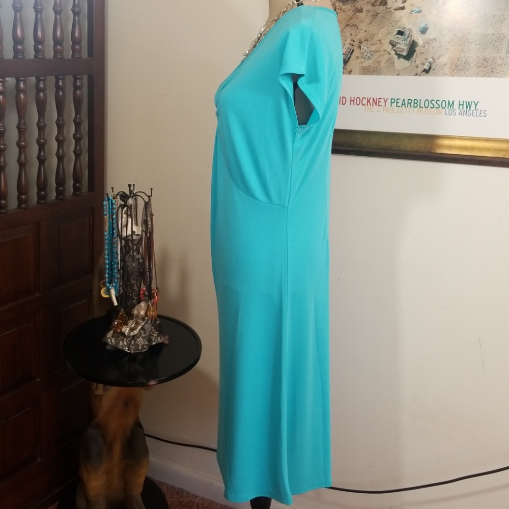 Casual Living blue V neck dress. Size M - Picture 4 of 12